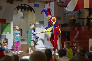 Entertainment At Castle Play 1113